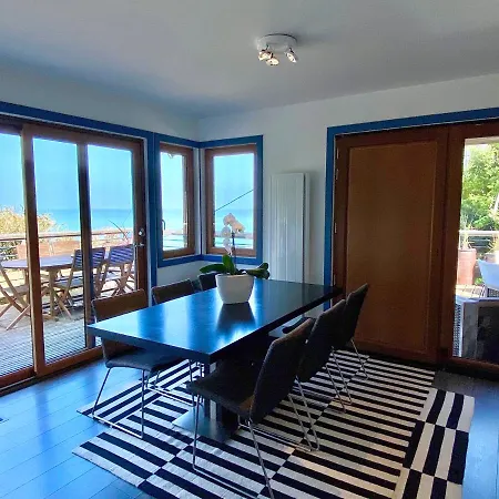 Holiday home Le Bout Du Monde
