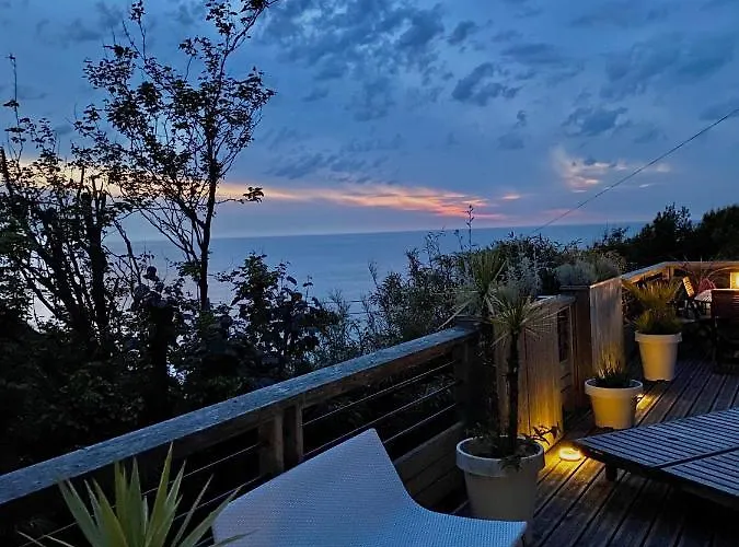 Le Bout Du Monde Saint-Leonard (Seine-Maritime)